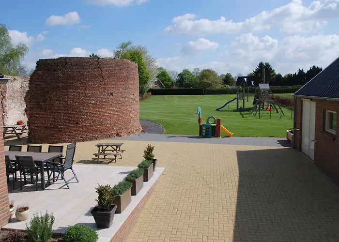 לינה וארוחת בוקר De Meule 3*